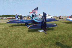 Oshkosh14RV8bleue1280