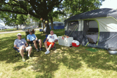 Oshkosh14campingRelax1280